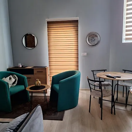 Duga アパート Kula